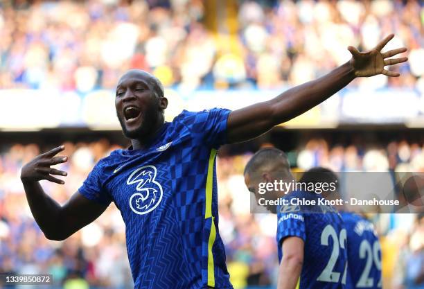 Romelu Lukaku of Chelsea FC celebrates scoring his teams first goal during the Premier League match between Chelsea and Aston Villa at Stamford...