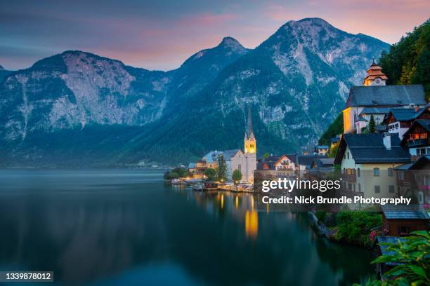 hallstatt, austria. - salzburgo fotografías e imágenes de stock