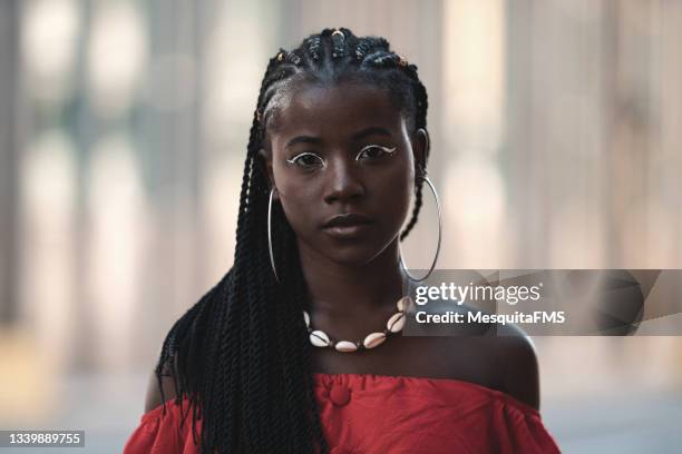 beautiful woman of african origin - dreadlocks stock pictures, royalty-free photos & images