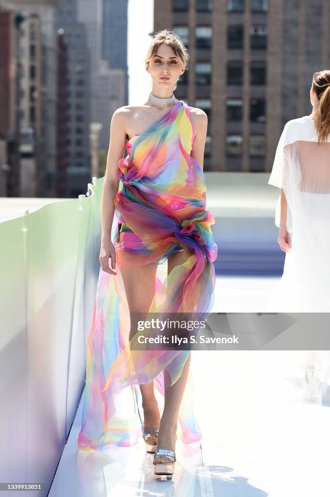 Flying Solo NYFW Show September 2021 - Runway