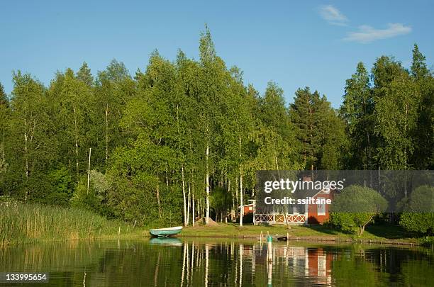 finland lake summer cottage - cottage stockfoto's en -beelden