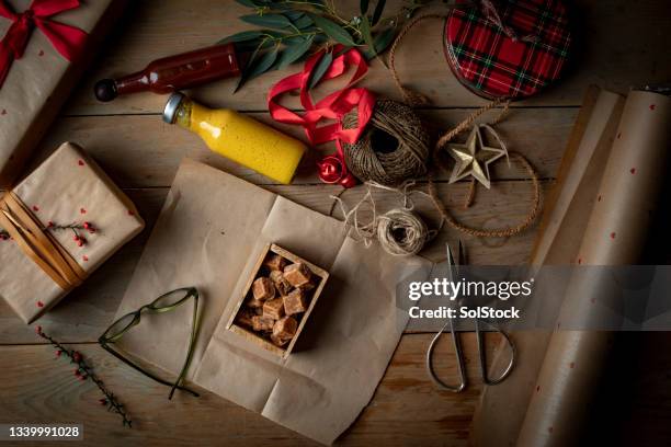 preparing handmade gifts for christmas day - fudge stock pictures, royalty-free photos & images