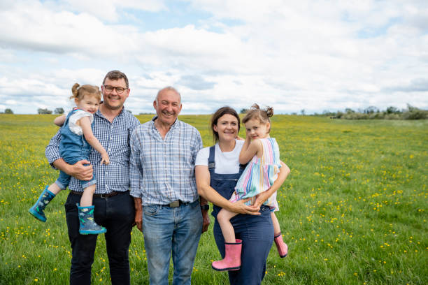 Farmhelper Picture 16,680 Help Farmers Stock Photos, High-Res Pictures, and Images - Getty ...