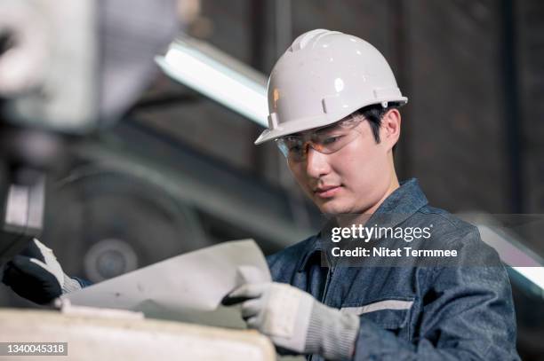 Input Manual Machine 15 Manual Input Stock Photos, High-Res Pictures, and Images - Getty Images