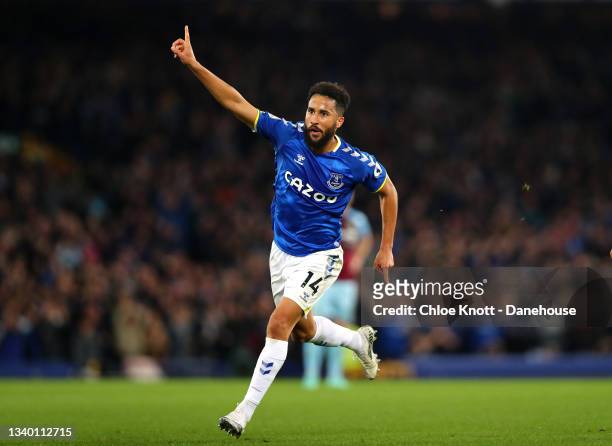 Andros Townsend of Everton celebrates scoring his teams second goal during the Premier League match between Everton and Burnley at Goodison Park on...