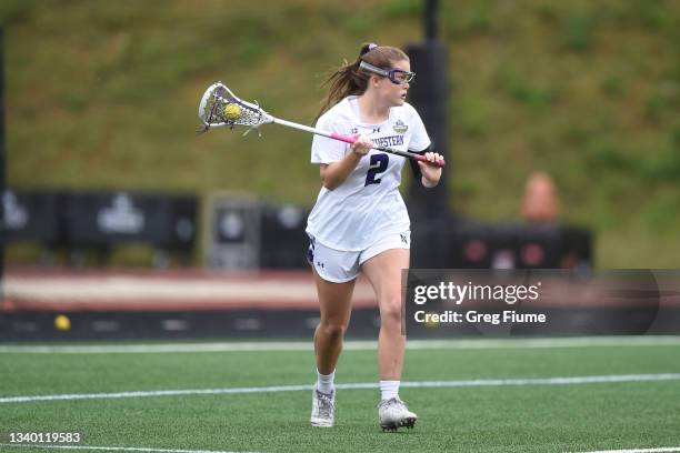 Erin Coykendall of the Northwestern Wildcats handles the ball against the Syracuse Orange during the Division I Women’s Lacrosse Semifinals held at...