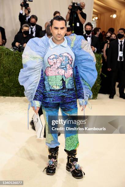 Dan Levy attends The 2021 Met Gala Celebrating In America: A Lexicon Of Fashion at Metropolitan Museum of Art on September 13, 2021 in New York City.