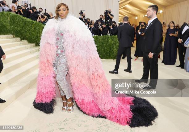 Serena Williams attends The 2021 Met Gala Celebrating In America: A Lexicon Of Fashion at Metropolitan Museum of Art on September 13, 2021 in New...