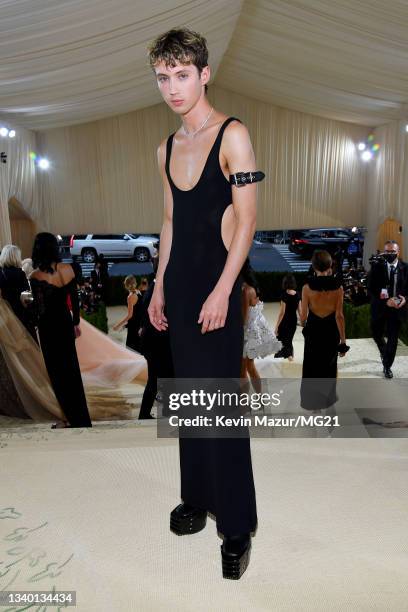 Troye Sivan attends The 2021 Met Gala Celebrating In America: A Lexicon Of Fashion at Metropolitan Museum of Art on September 13, 2021 in New York...
