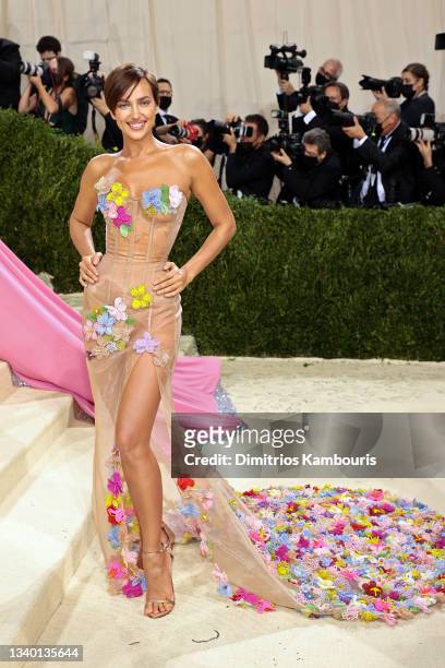Irina Shayk attends The 2021 Met Gala Celebrating In America: A Lexicon Of Fashion at Metropolitan Museum of Art on September 13, 2021 in New York...