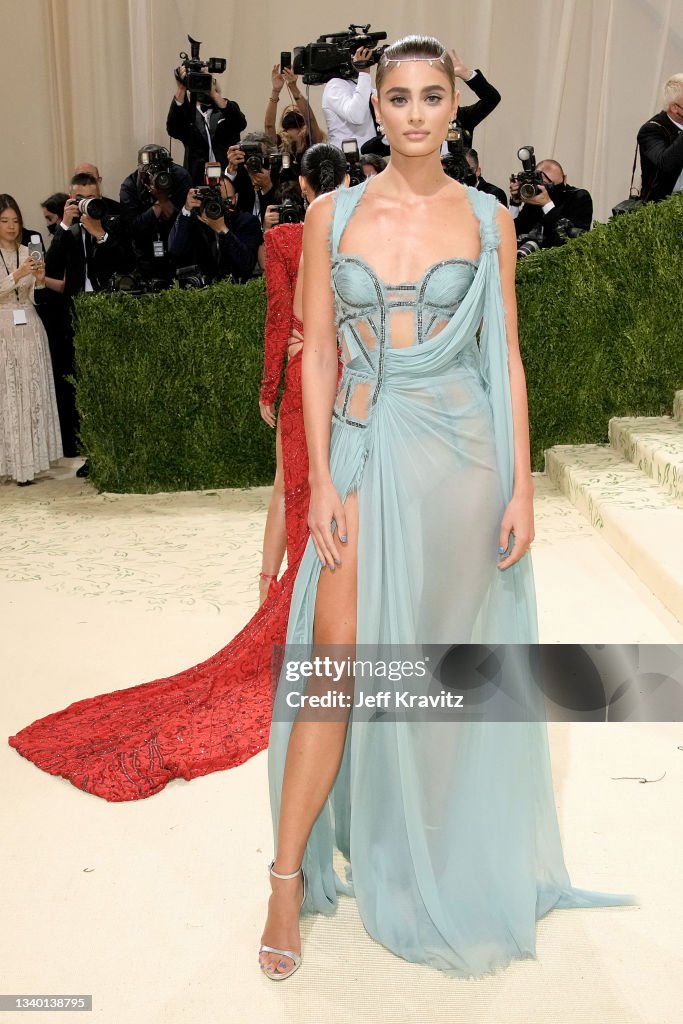 The 2021 Met Gala Celebrating In America: A Lexicon Of Fashion - Arrivals