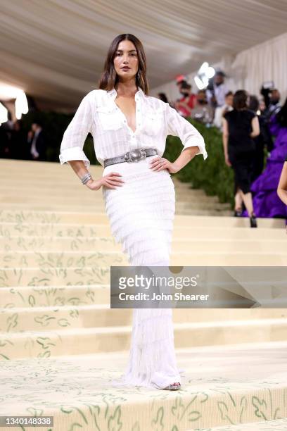 Lily Aldridge attends The 2021 Met Gala Celebrating In America: A Lexicon Of Fashion at Metropolitan Museum of Art on September 13, 2021 in New York...