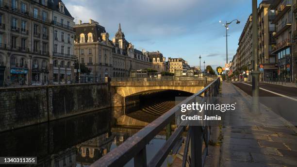 place de la republic rennes brittany france - rennes stock pictures, royalty-free photos & images