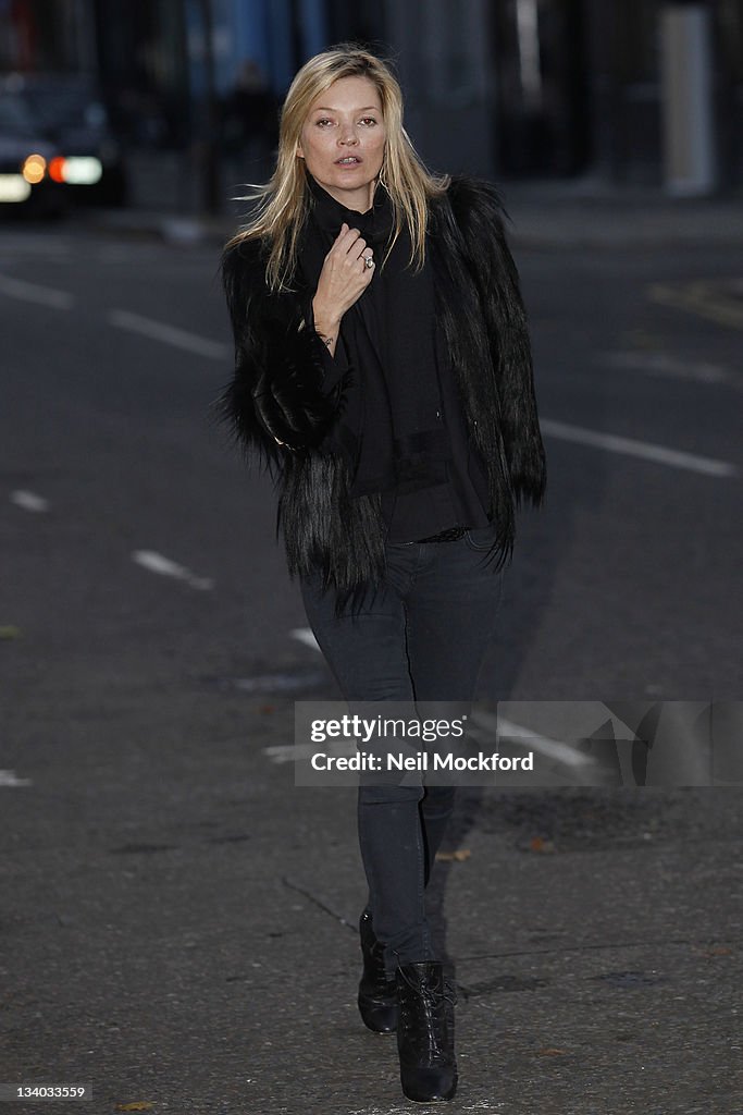 Kate Moss and Jamie Hince Sighting In London - November 24, 2011