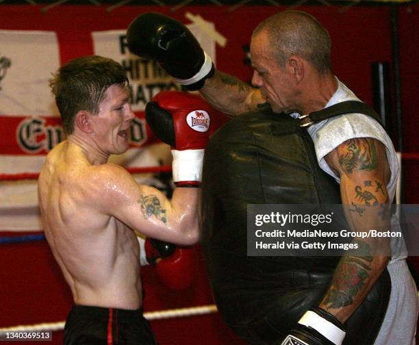 Hatton Box 44 Billy Hatton Stock Photos, High-Res Pictures, and Images - Getty Images