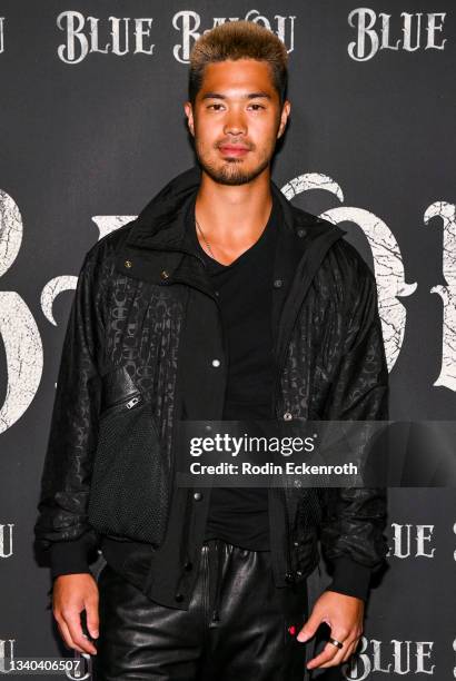 Russ Butler Model Russ Butler Photos and Premium High Res Pictures - Getty Images