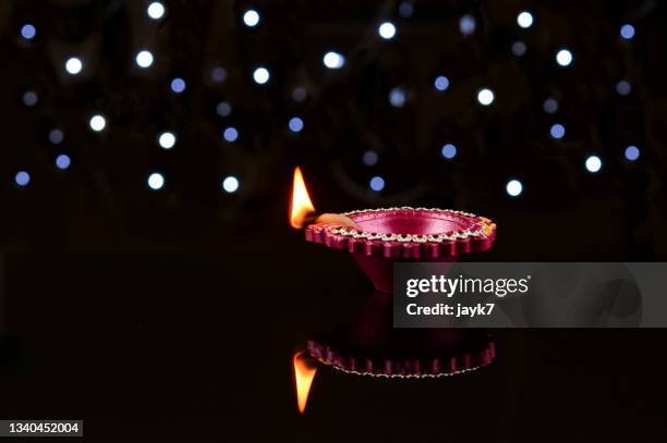 diwali decoration - diya oil lamp fotografías e imágenes de stock