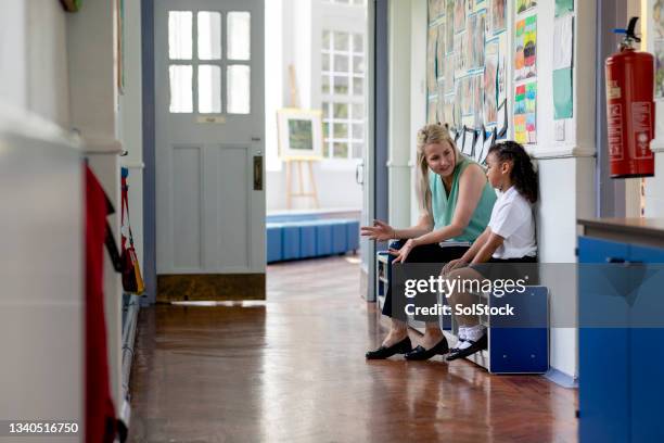 dont worry about it - teachers education uniform stockfoto's en -beelden