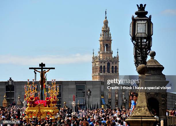 holy week in seville - celebración religiosa fotografías e imágenes de stock