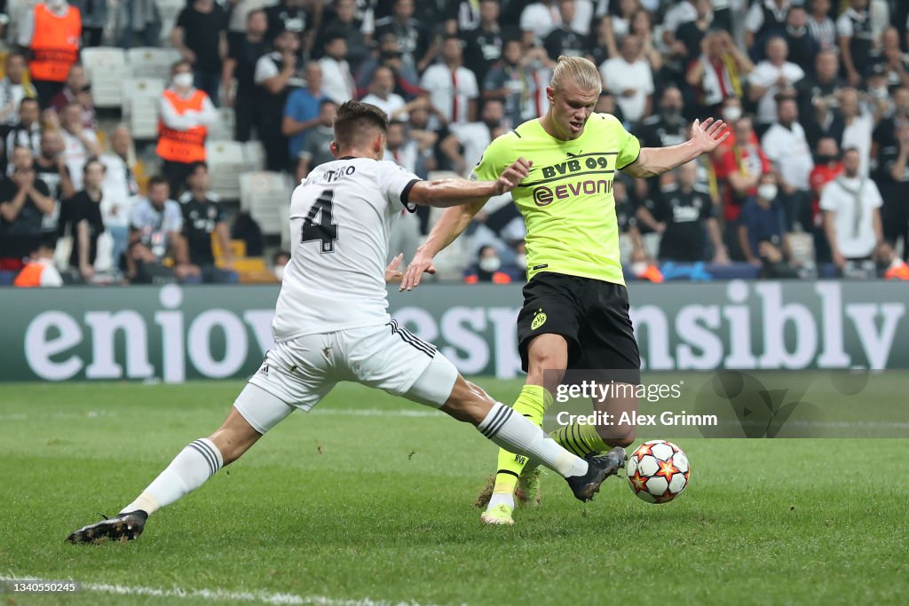 Besiktas v Borussia Dortmund: Group C - UEFA Champions League