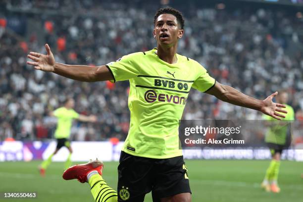 440 266点のボルシア ドルトムントのストックフォト Getty Images 440 266点のボルシア ドルトムントのストックフォト Getty Images