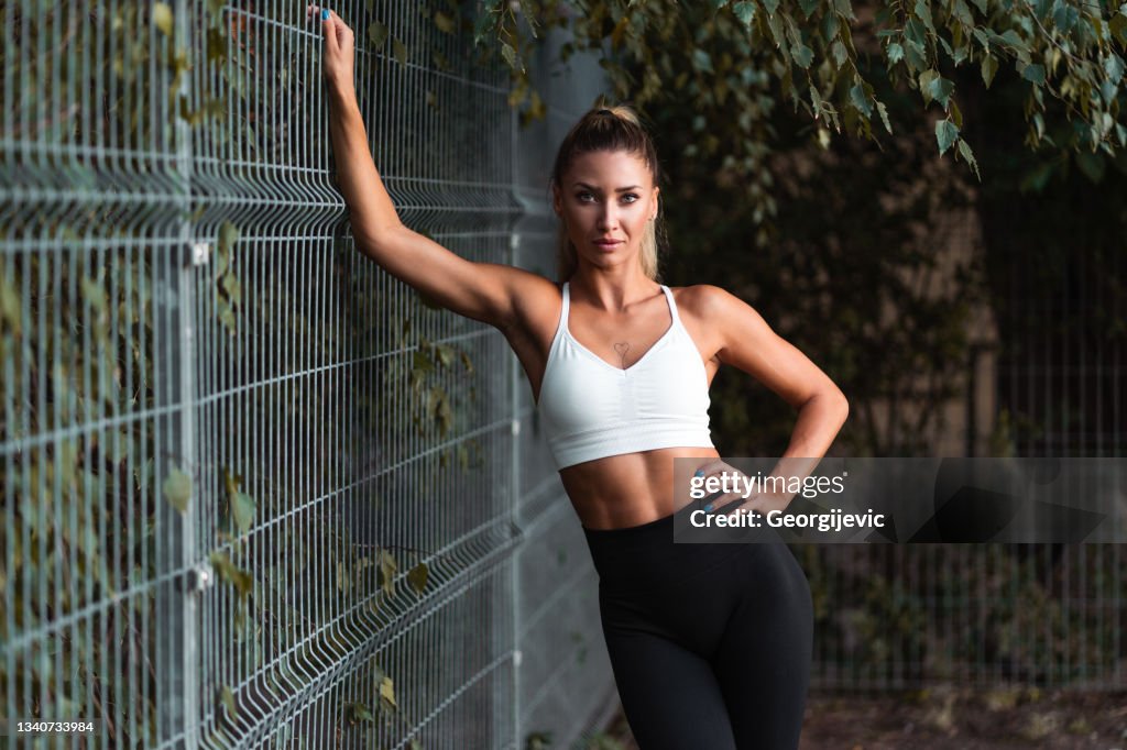 Ray Fit Model Female Fitness Model Poses