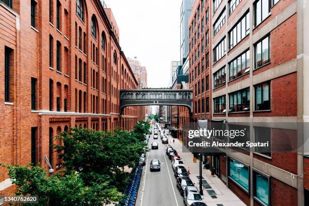 street in meatpacking district, new york, usa - chelsea new york fotografías e imágenes de stock