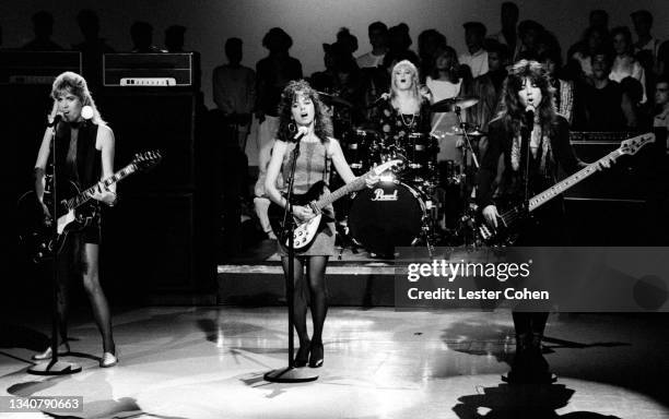 American rock musician and songwriter Vicki Peterson, American singer-songwriter Susanna Hoffs, American drummer Debbi Peterson and American bassist,...