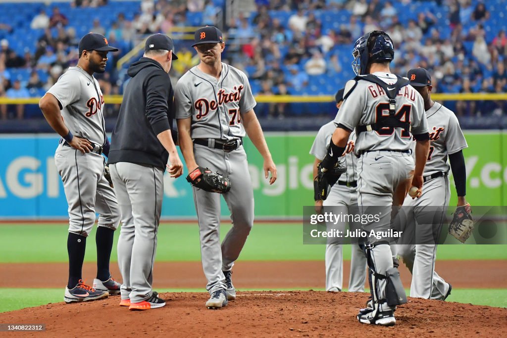 Tyler Alexander Rays A.J. Hinch relieves Tyler Alexander of the Detroit Tigers in the ...