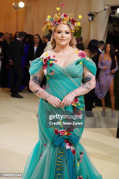 Nikkietutorials Rode Loper Nikkietutorials Photos and Premium High Res Pictures - Getty Images