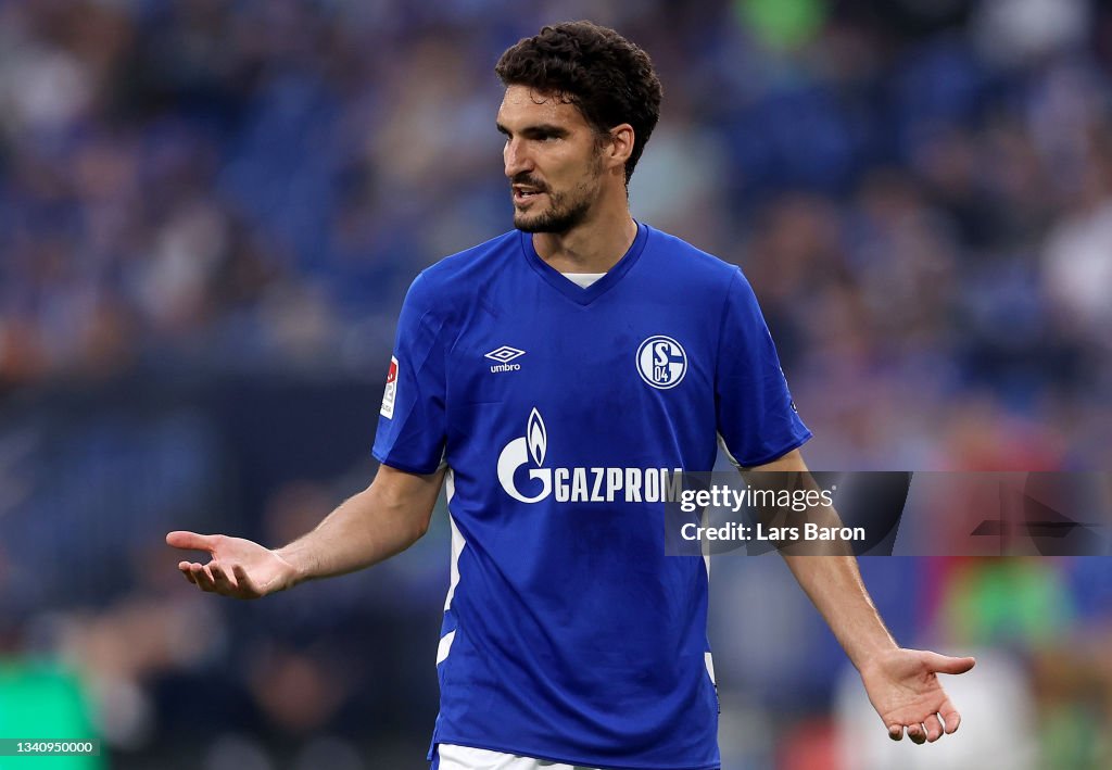 FC Schalke 04 v Karlsruher SC - Second Bundesliga