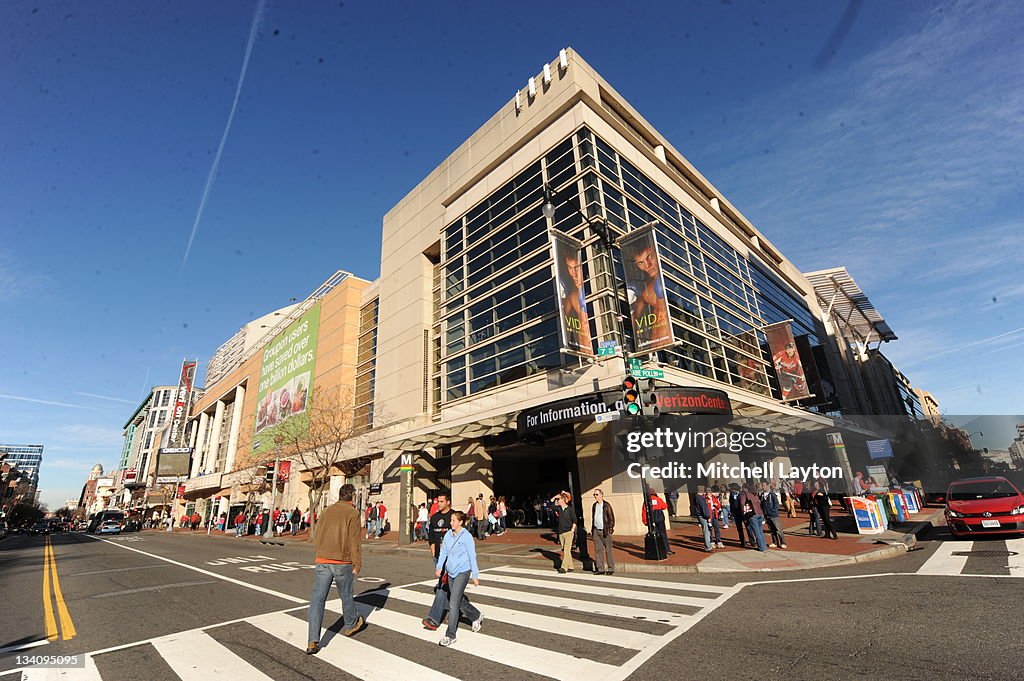 An exterior view of Verizon Center before an NHL hockey game between ...
