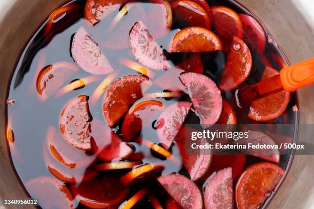 high angle view of chopped vegetables in bowl - ponche fotografías e imágenes de stock