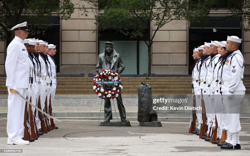 US Navy Holds Wreathlaying Ceremony At Washington, DC Memorial