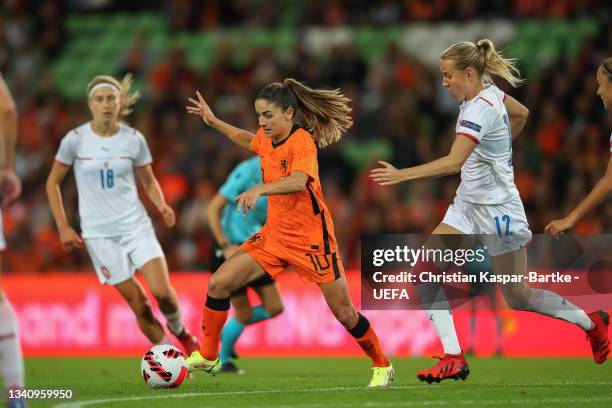 Danielle van de Donk of Netherlands challenges Tereza Szewieczkova of Czech Republic during the FIFA Women's World Cup 2023 Qualifier group C match...