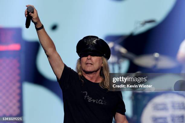 Robin Zander of Cheap Trick performs onstage during the 2021 iHeartRadio Music Festival on September 17, 2021 at T-Mobile Arena in Las Vegas, Nevada....