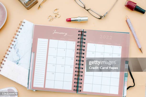 2021 january calendar in feminine cozy desktop - trip diary stock pictures, royalty-free photos & images
