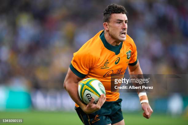 Tom Banks of the Wallabies runs the ball during The Rugby Championship match between the Australian Wallabies and the South Africa Springboks at...