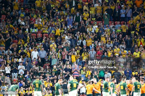 Community Rugby Crowd Crowded Rugby Stadium Photos and Premium High Res Pictures - Getty Images
