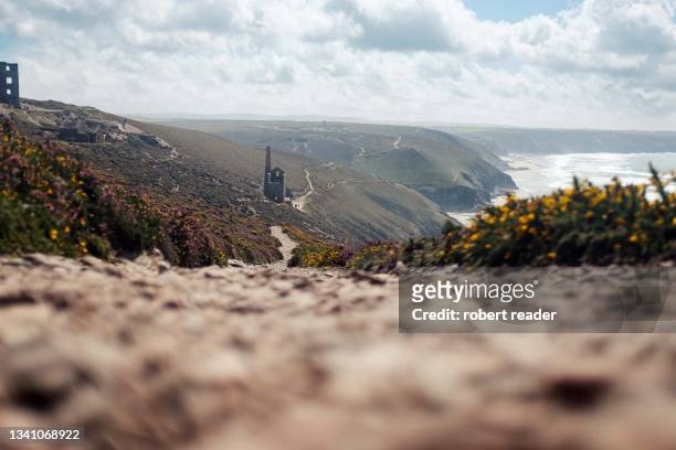 south west coast path cornwall - south west coast path stock pictures, royalty-free photos & images