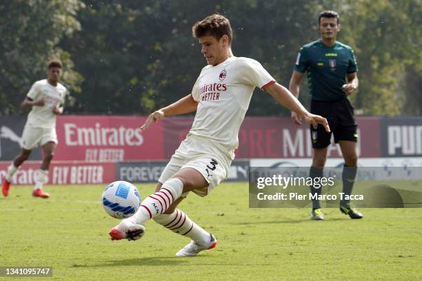 AC Milan U19 v AS Roma U19 - Primavera 1, ニュース写真