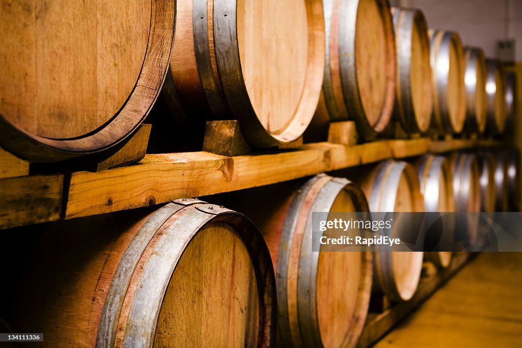 Vinho, barris (Série