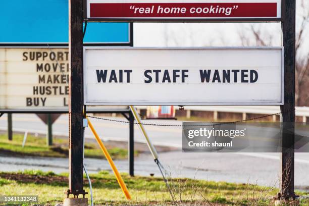 restaurant serveur personnel recherché - help wanted sign photos et images de collection