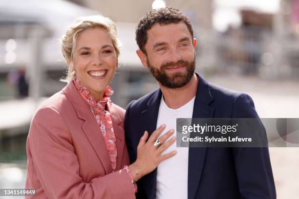 Alysson Paradis, Guillaume Gouix attends the photocall for "L'invitation" during day five of Fiction Festival on September 18, 2021 in La Rochelle,...