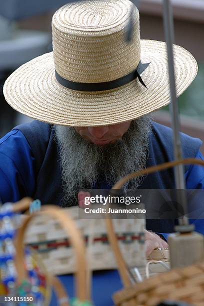 amish man - amish people stockfoto's en -beelden