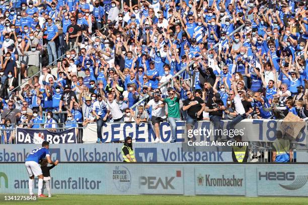 Klaus Gjasula of Darmstadt and his daughter celebrate with the fans after the Second Bundesliga match between SV Darmstadt 98 and SG Dynamo Dresden...