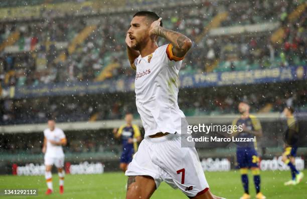Lorenzo Pellegrini of AS Roma celebrates after scoring their team's first goal during the Serie A match between Hellas and AS Roma at Stadio...