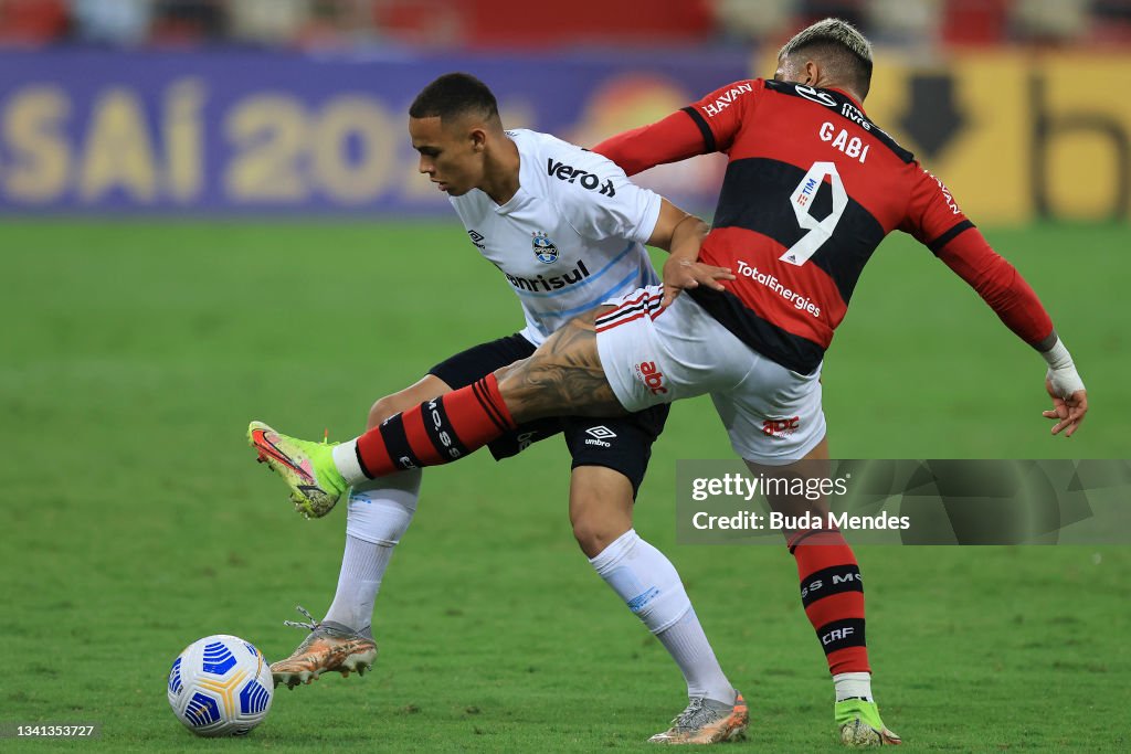 Flamengo v Gremio - Brasileirao 2021