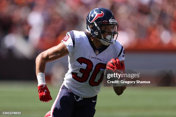 Phillip Lindsay of the Houston Texans plays against the Cleveland Browns at FirstEnergy Stadium on September 19, 2021 in Cleveland, Ohio. Cleveland...