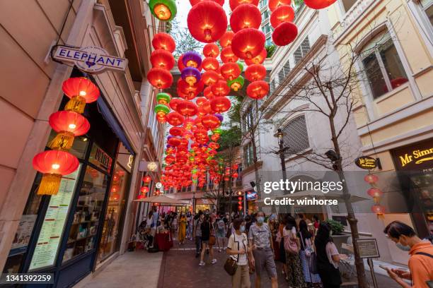 lee tung avenue in wan chai, hong kong - hong kong chinese lanterns stock pictures, royalty-free photos & images